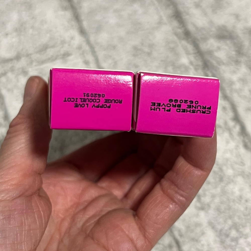 Lot of two Mary Kay at play jelly lip gloss - Picture 2 of 3